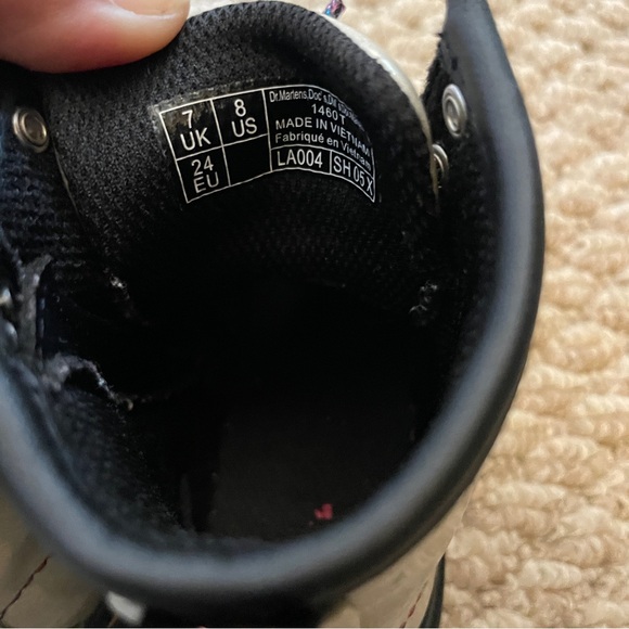 DrMartens Little Kids Boot, size 8 - Picture 4 of 4